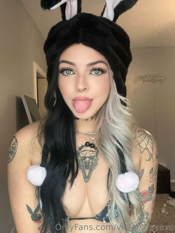 😛