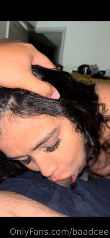 Who wanna see the video of me sucking @behindthescenee dick?..
