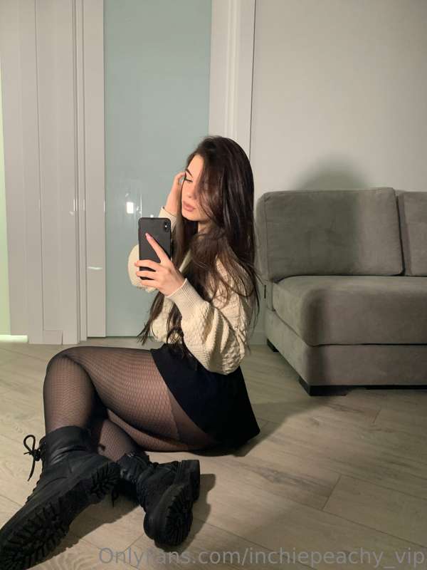 I love my tights so much😊💕and what is your favorite thing in..