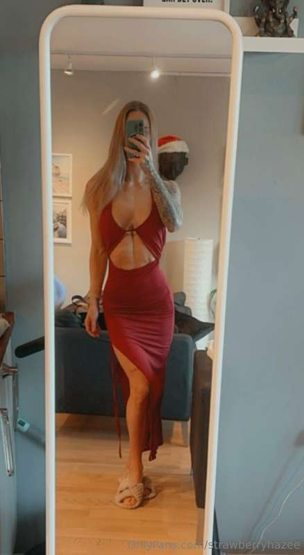 I think this dress is to sexy, don’t you?