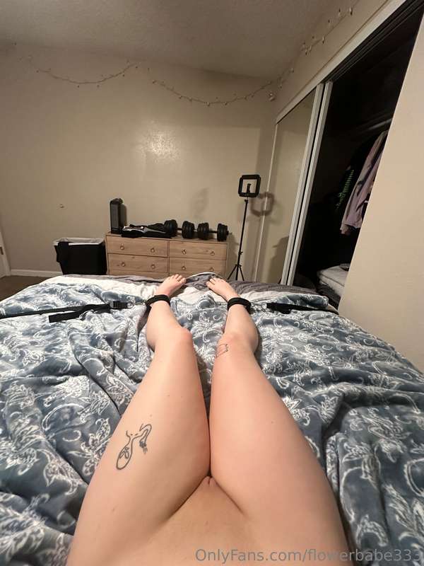 can't wait to show you the pics i got in this bondage kit <3