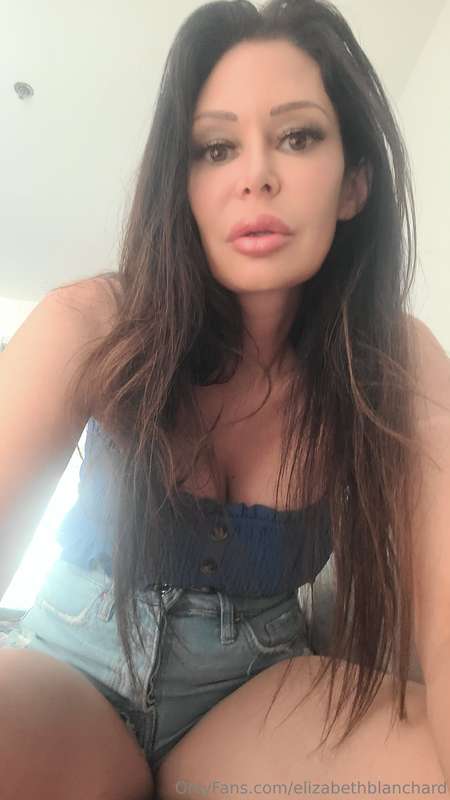 New video coming soon! Check your dm every Friday. Xoxo. It'..