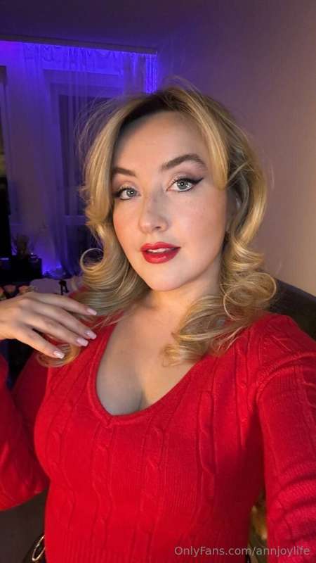Felt cute… might steal your heart later😘