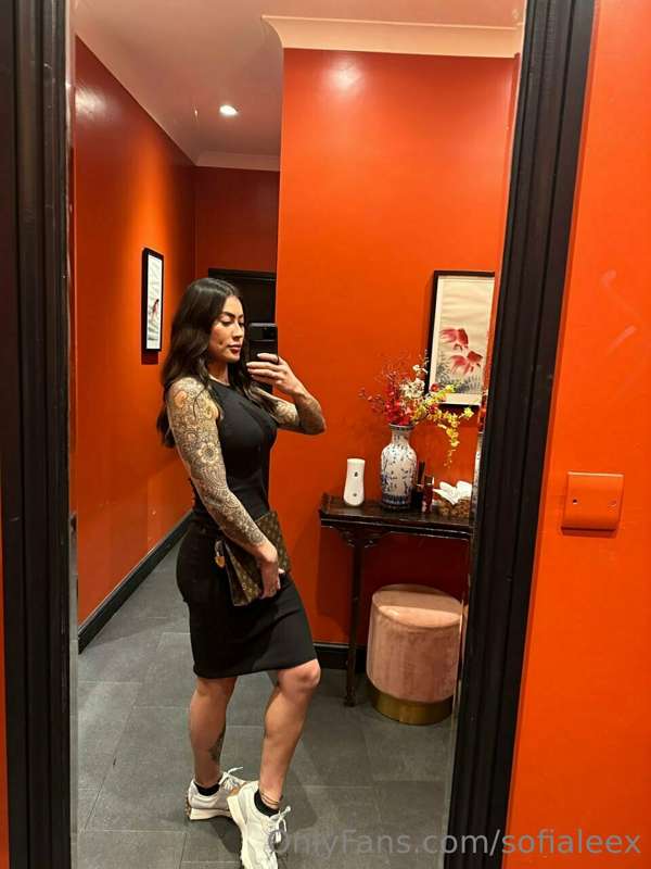 Would you take me on a date? 💖