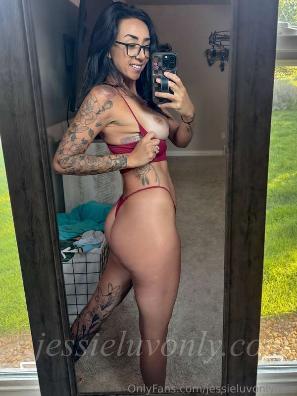 Go check out my VIP page! Click @jessieluvonly to get 20% of..
