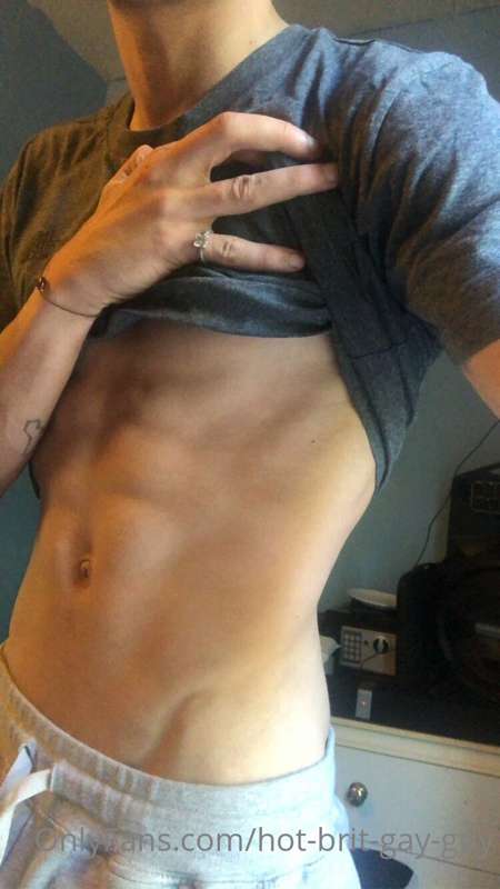 hot-brit-gay-guy