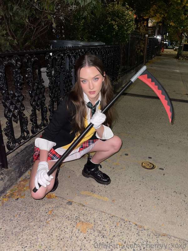 Halloween costume! Guess the anime
