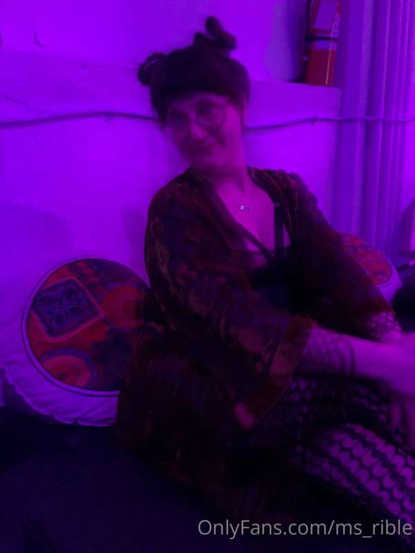 Kinky Circus was the theme. There was a pain loving magician..