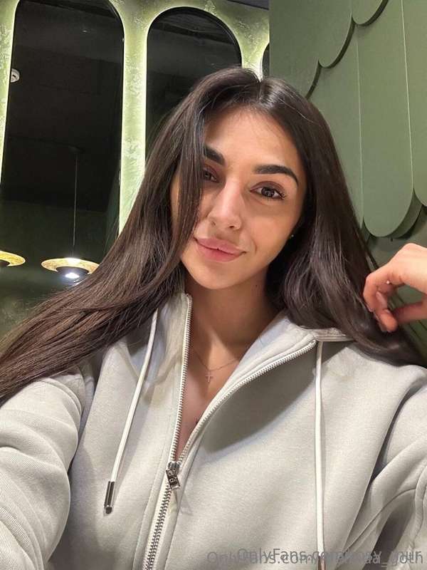 𝐅𝐑𝐄𝐄𝐄 𝐒𝐔𝐁𝐒𝐂𝐑𝐈𝐏𝐓𝐈𝐎𝐍 🟢CLICK HERE - @rosy_mur🟢 This cutie is on..