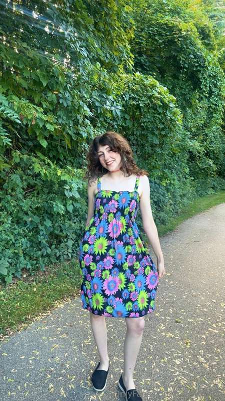 …can’t spell sundress without undress~ (; 💚💐
