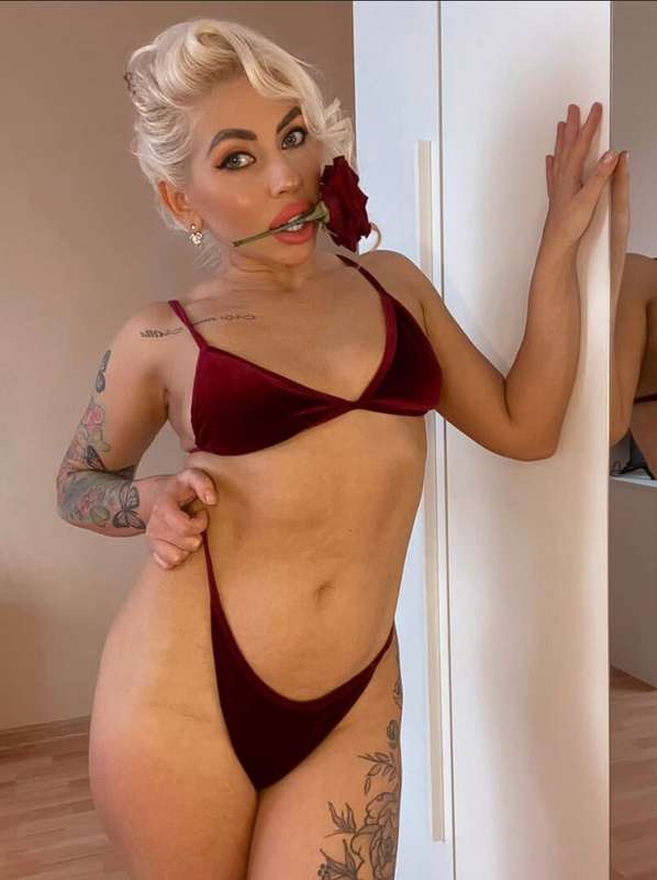🔥 Blonde. Sexy @blondy_desire . Confident.with experience an..