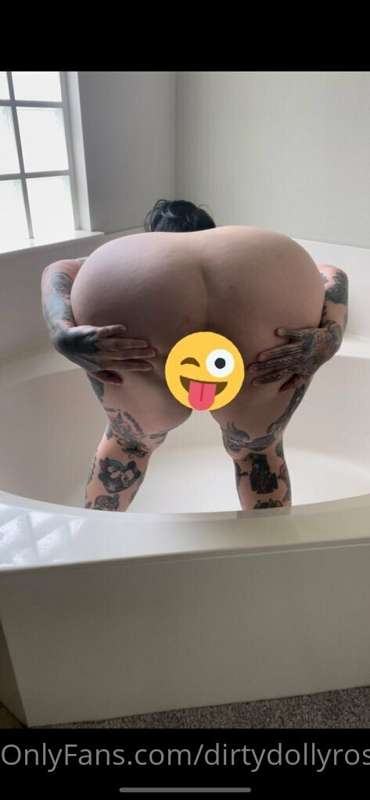 Wanna watch me ride this BBC dildo on the edge of my bathtub..