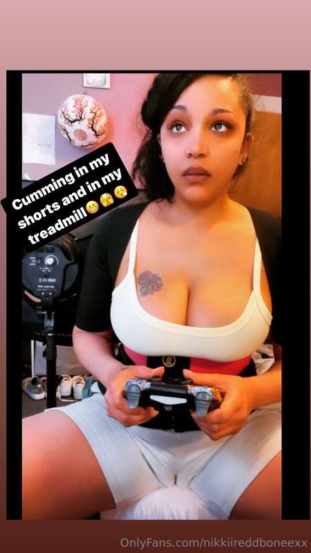 nikkiireddboneexx