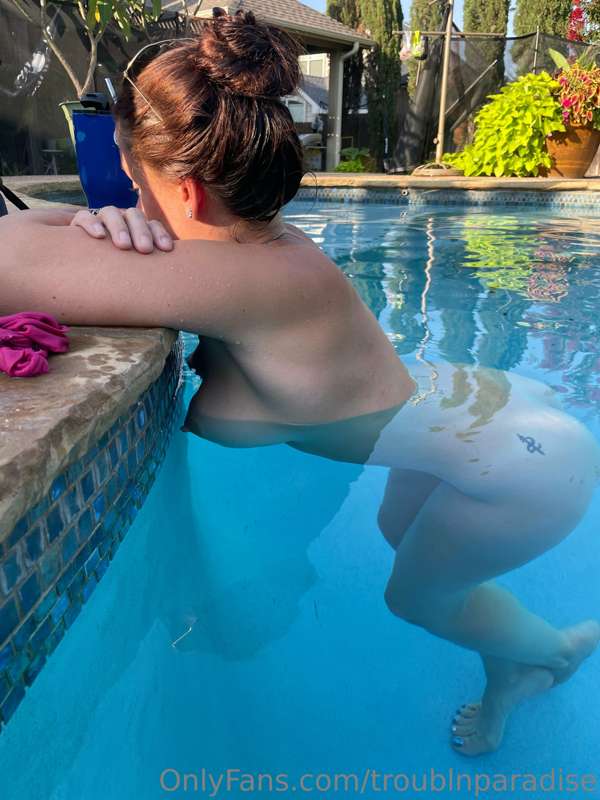 Naughty pool time video coming. 😜😎☀️🌴