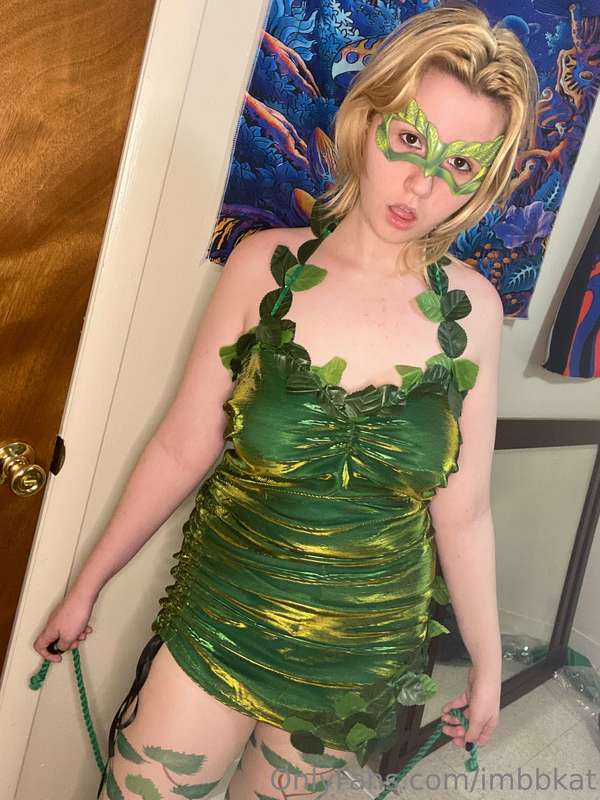 Are you ready for this outfit to start coming off?