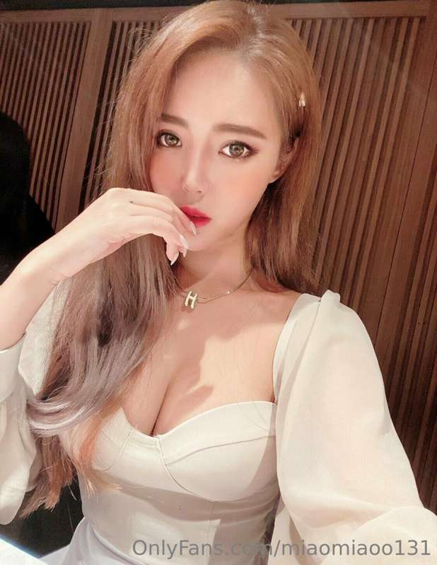 這裡好保守喔，
大尺度的現在都在LIKEY👅🍆💦
✅https://linkpota.to/miaoo131

This..