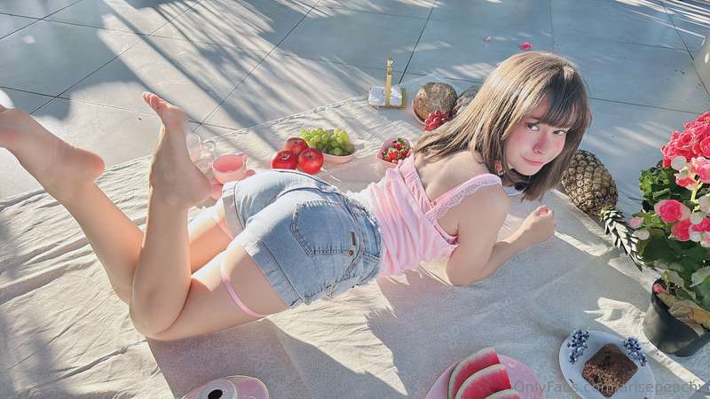 arisepeachy photo