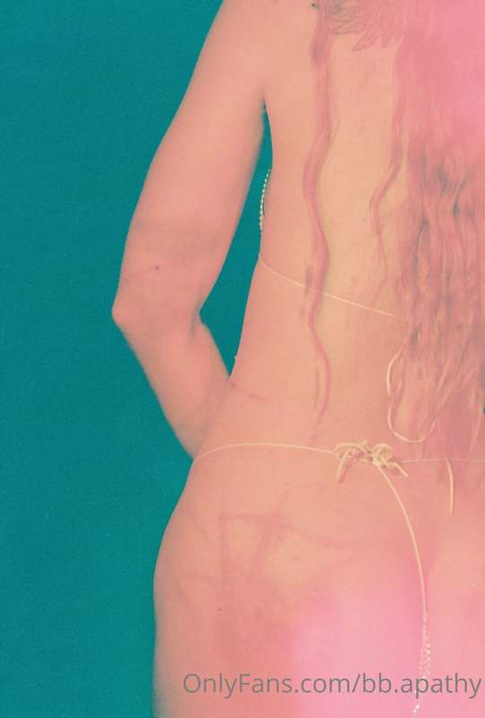 *d e t a i l s* // 35mm by @kilogram973