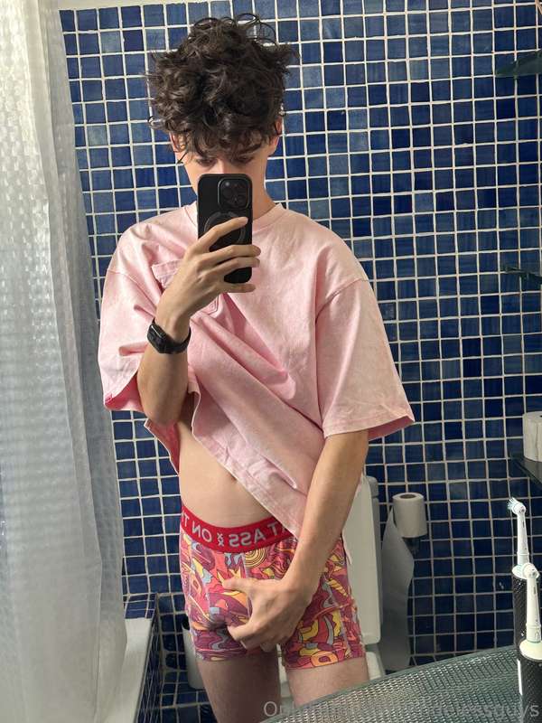 I want to know what you would do to me if you enter the bath..