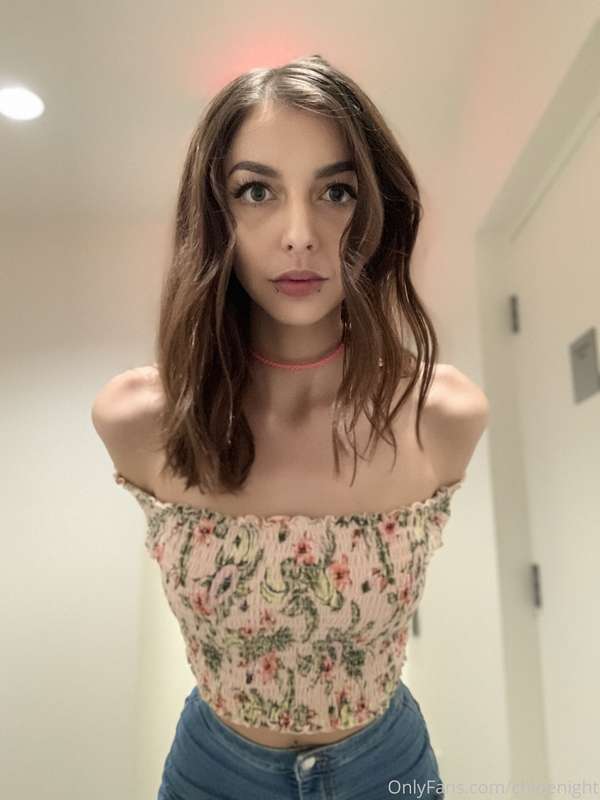 chloenight image #10