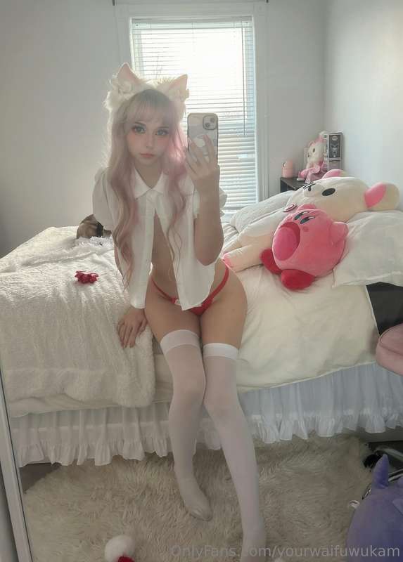 I’m all yours for Christmas, nyah~ what are you waiting for~..
