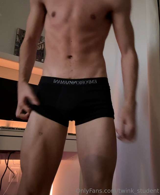 twink_student image #3