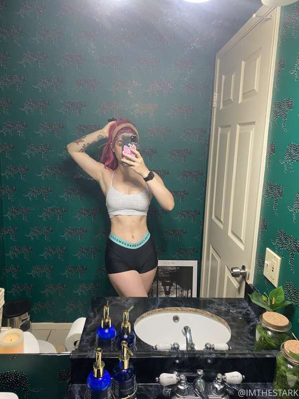 damn u kinda look like i should crush u