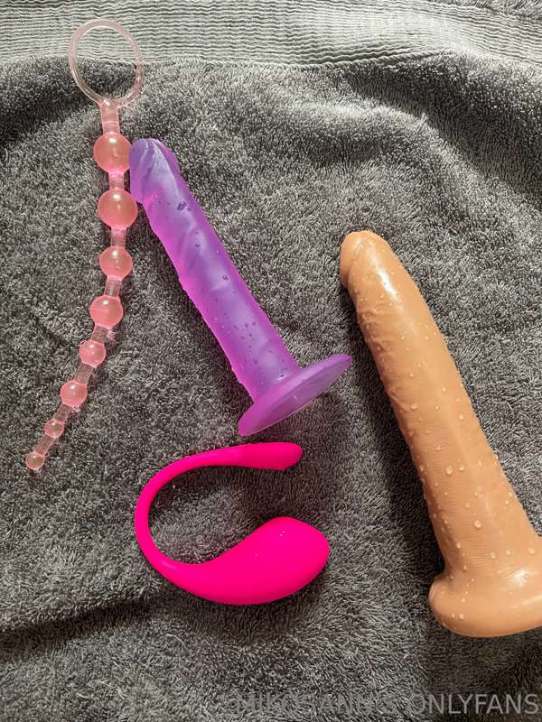 New solo anal video coming with squirting 😜 hope you’re exci..