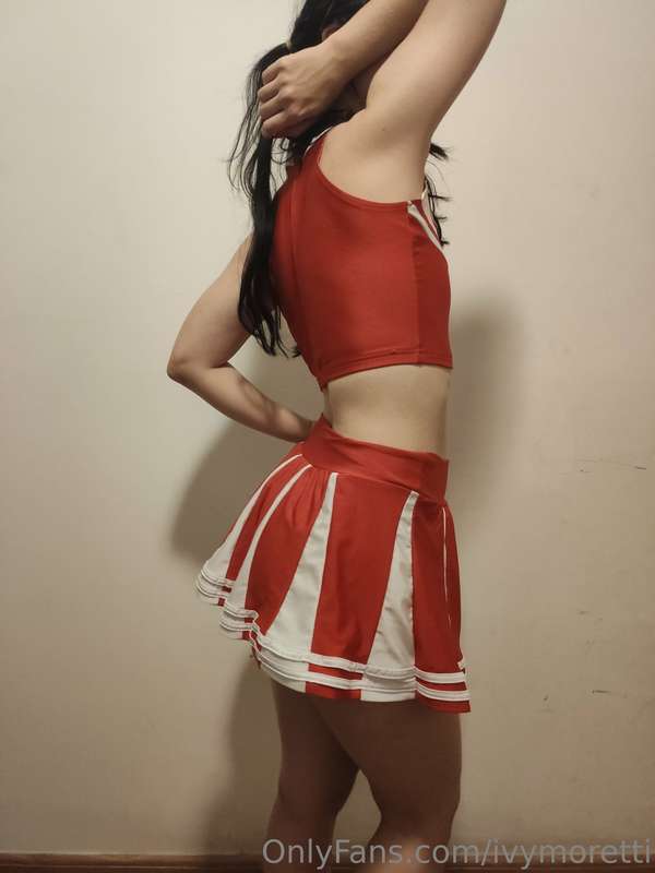 who wanted a cheerleader?

😏🎃👻🍬
