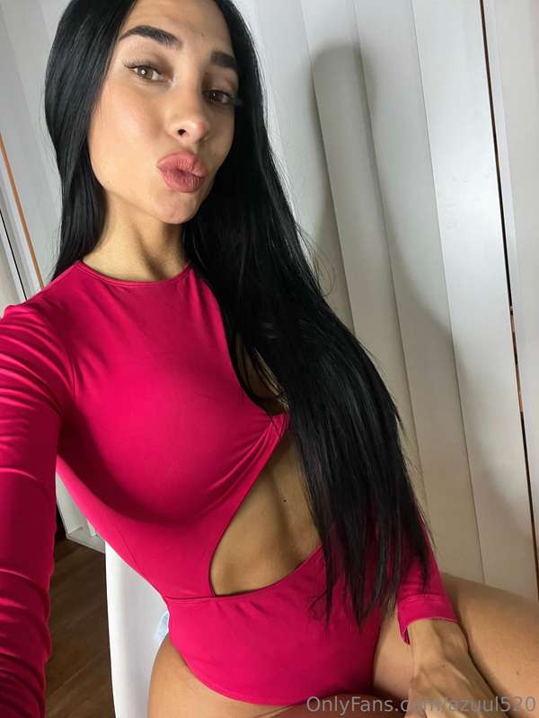 AVAILABLE 💋