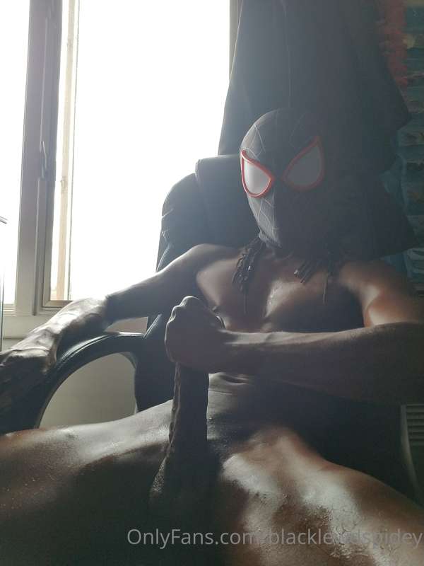 🕷🍆