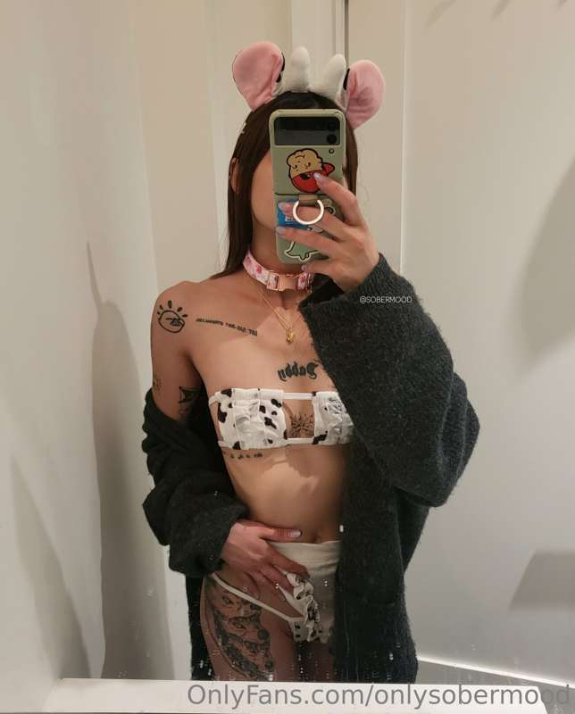 should I moo first or get on all fours first? 🐄🤠