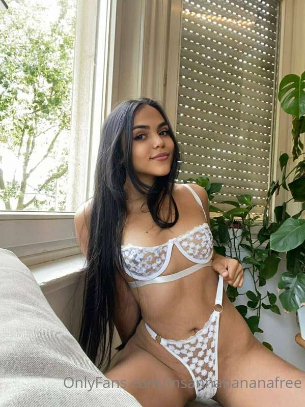 My bestfriend loves to watch men cum!! She's active & wants ..