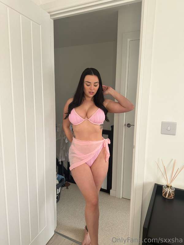 pretty in pink 😇