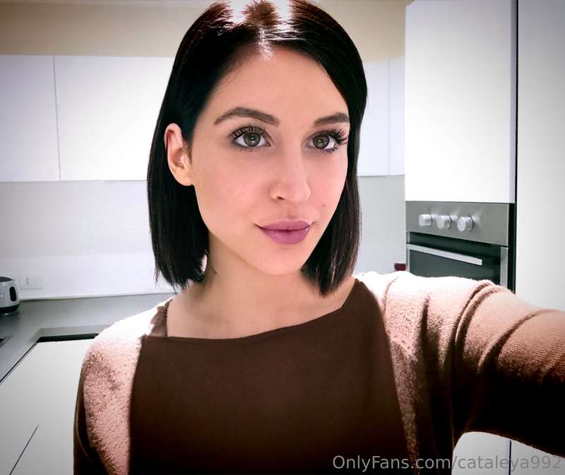 Sale !!!! https://onlyfans.com/kataleya991Post sbloccati e n..
