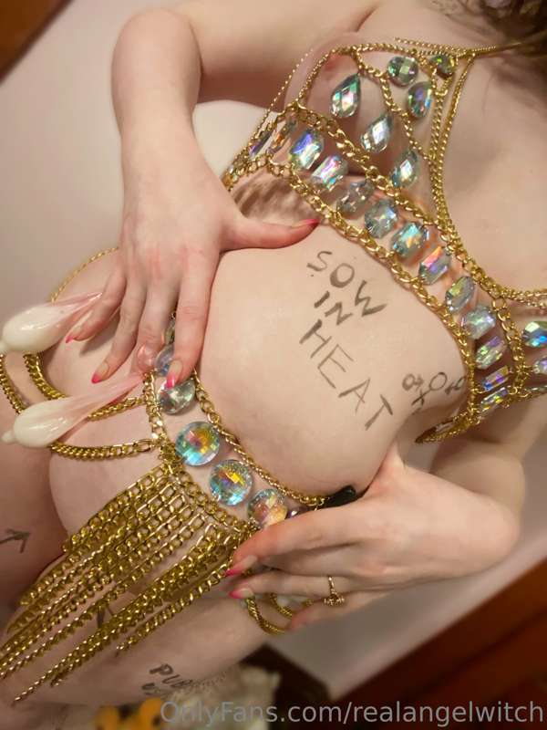 realangelwitch image #4