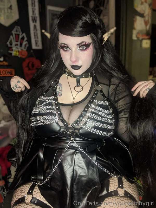 yourwitchygirl