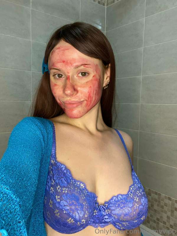 I'm making my face even cuter so you'll enjoy cumming on it...