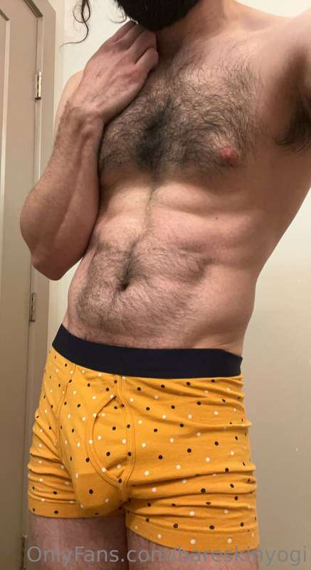 It’s so cold out I think I actually need to put some clothes..