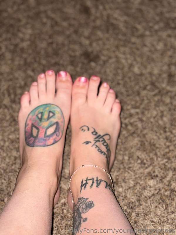 Are my feet cute? 🤔 