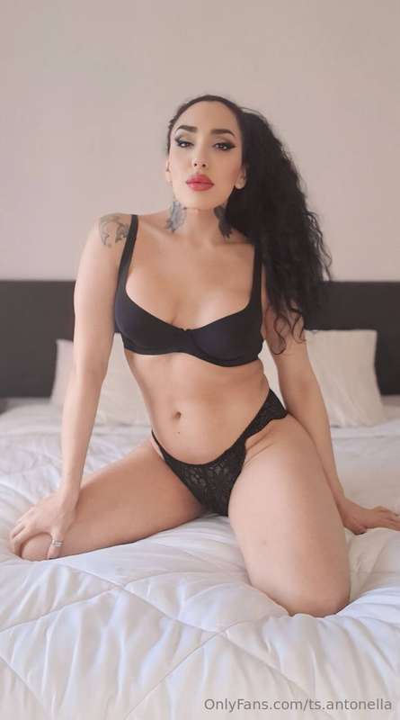 It's a beautiful weekend morning, what are your plans? 💋