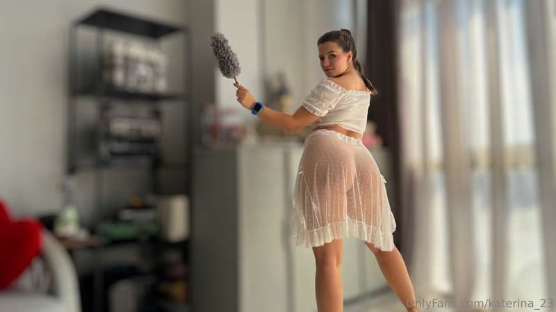 🧼 Dust wiped, glass shining, and the skirt acting way too ch..
