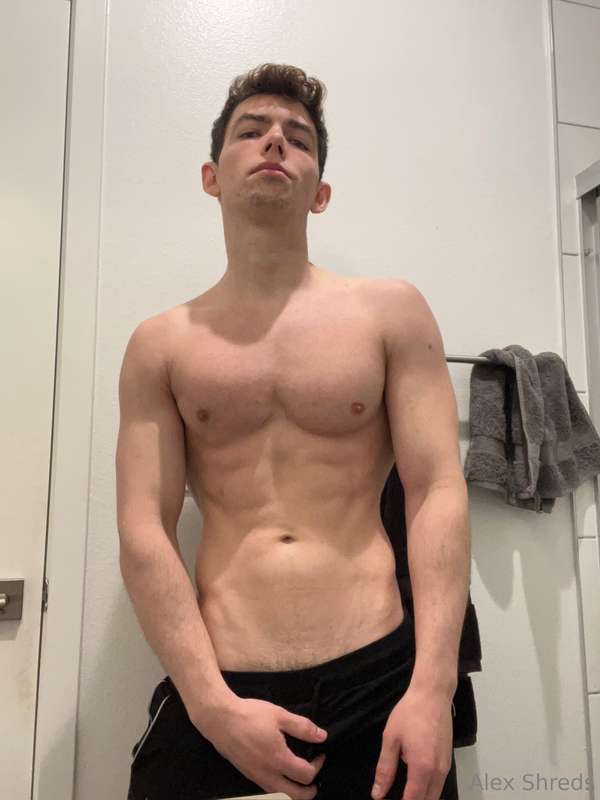let's have some fun 😈 DM's are wide open 😉 slide in like imm..