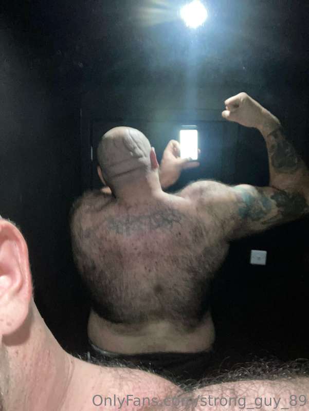 3 days untill I compete in Latvia , big and CHONKY Feeling s..