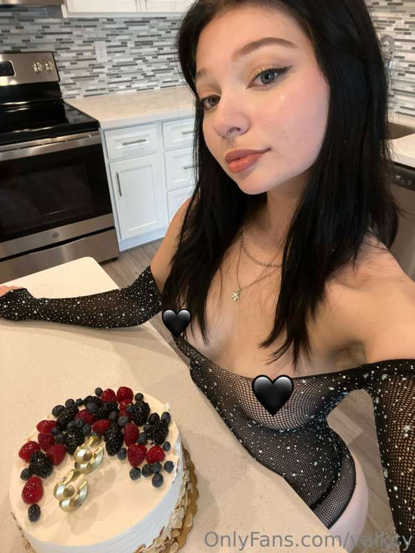 valkcy photo