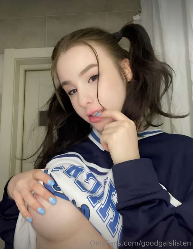 Every time she takes a photo or starts recording a video, th..