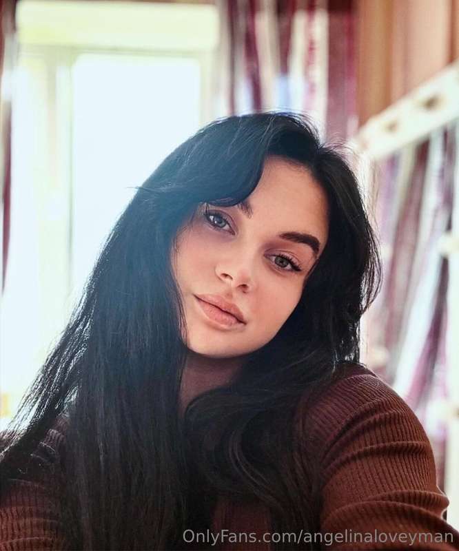 angelinaloveyman