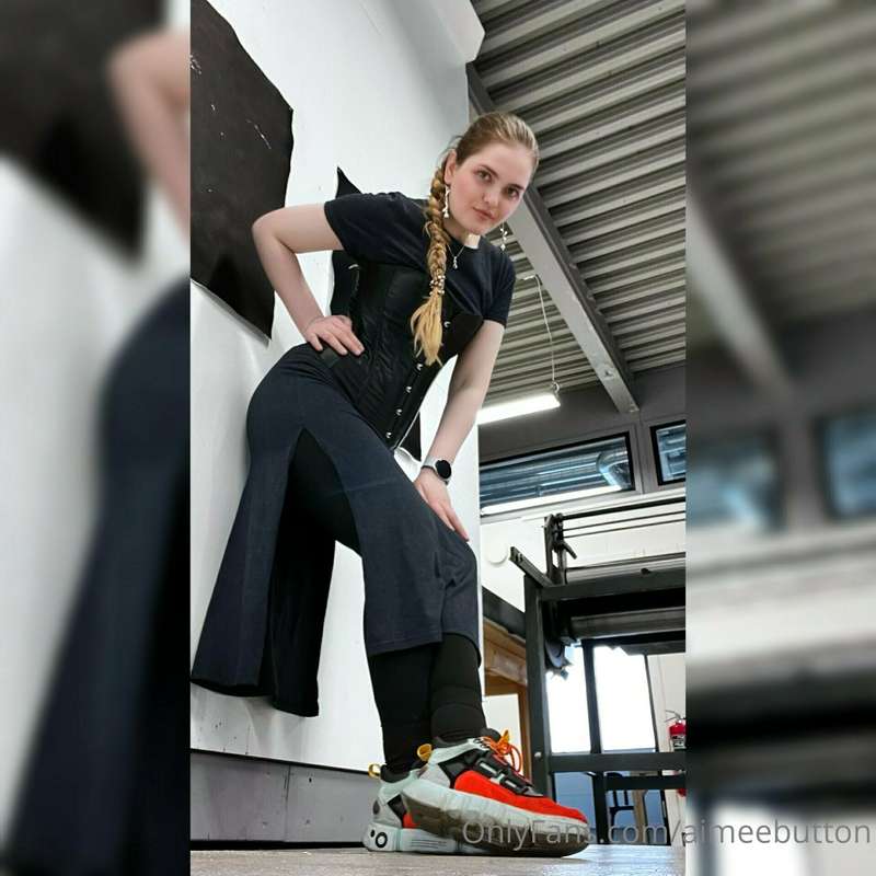 aimeebutton image #1