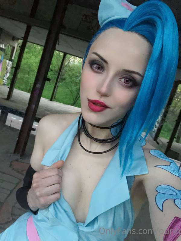 All crazy nurse Jinx selfies let’s go 👀

💦💦💦