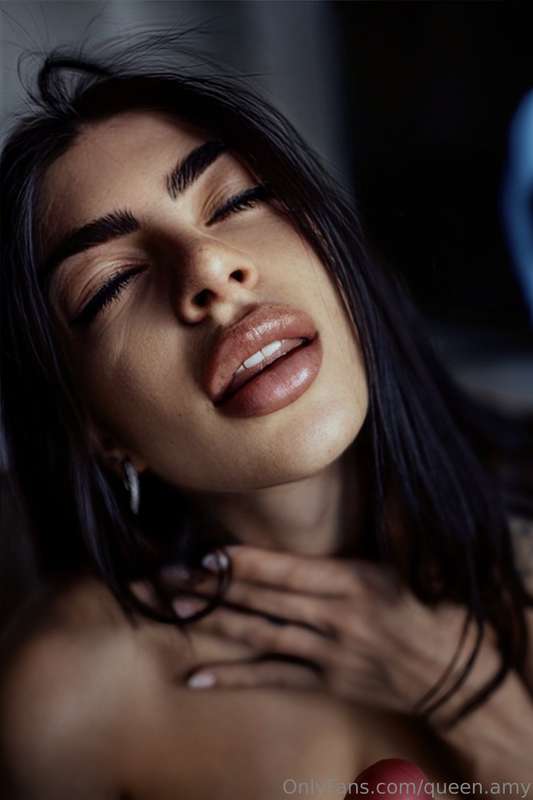 Mistress is ready to give you pleasure…If you beg me for it ..